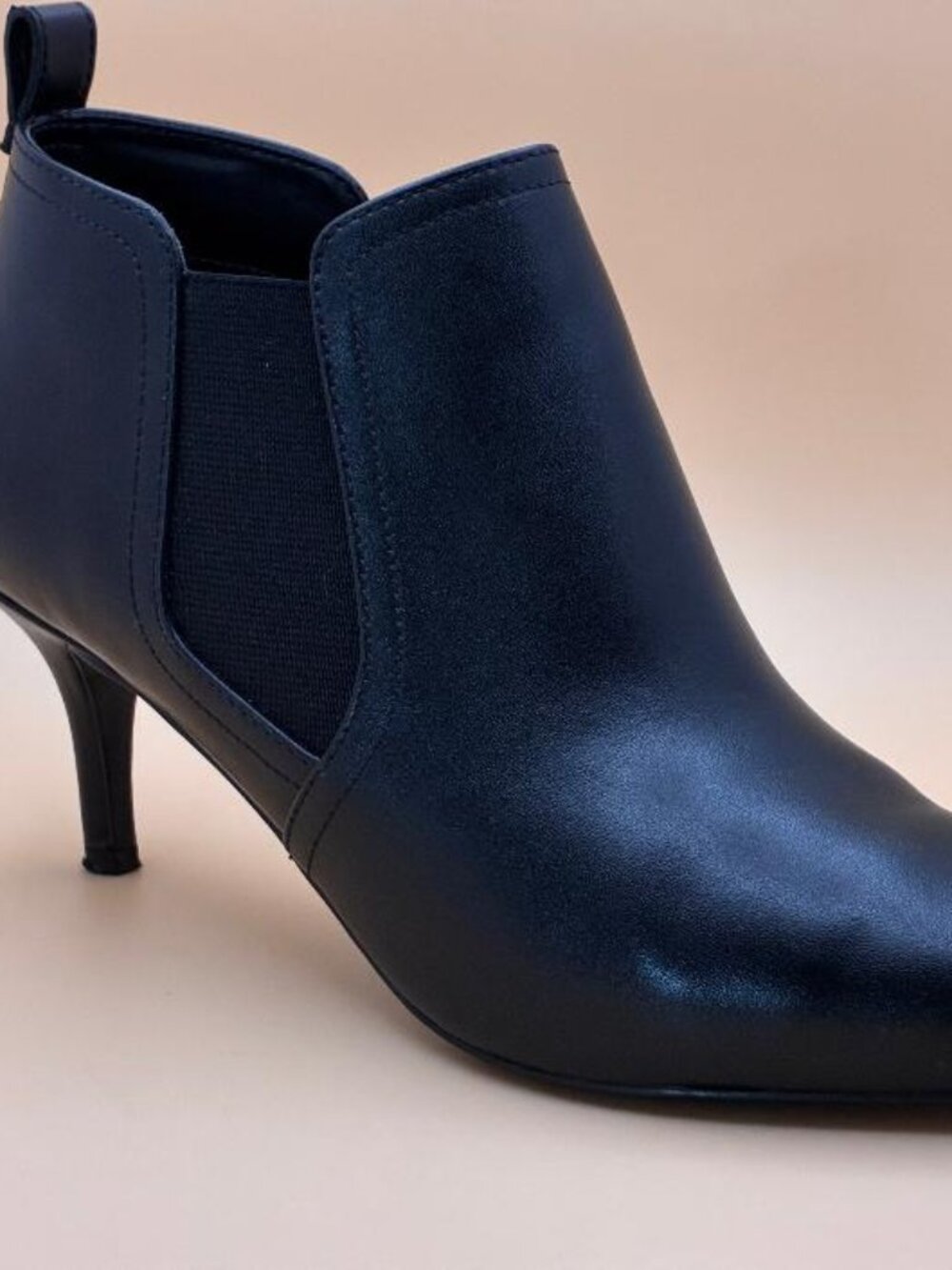 GORGEOUS Cole Haan Neely Shootie Black Leather Heels Shoes Women's Size 6.5 B